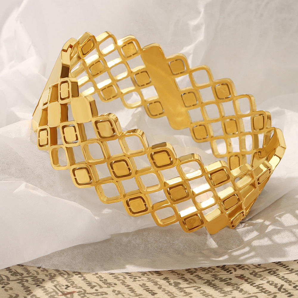 Moonlight Gold Bracelet